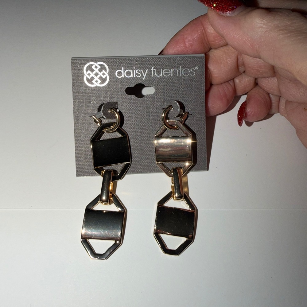 Daisy Fuentes Gold Tone Link Drop Earrings Dangling Statement Jewelry